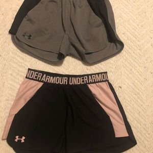 2 Under Amour Loose Heat Gear Shorts